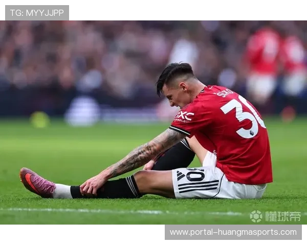 谢什科凌空垫射破门，曼联客场一度看到胜利曙光